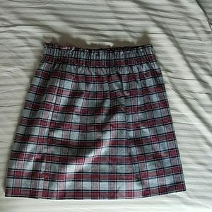 Jcrew Wool sidewalk skirt in plaid

(EUC)